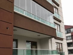 Cam Balkon